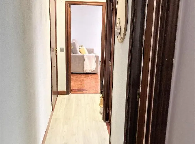 Tranquilidad Y Cercanía. Wifi. Parking Incluido! Apartamento *